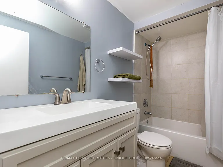 25 Pine Gate Pl — Photo 33