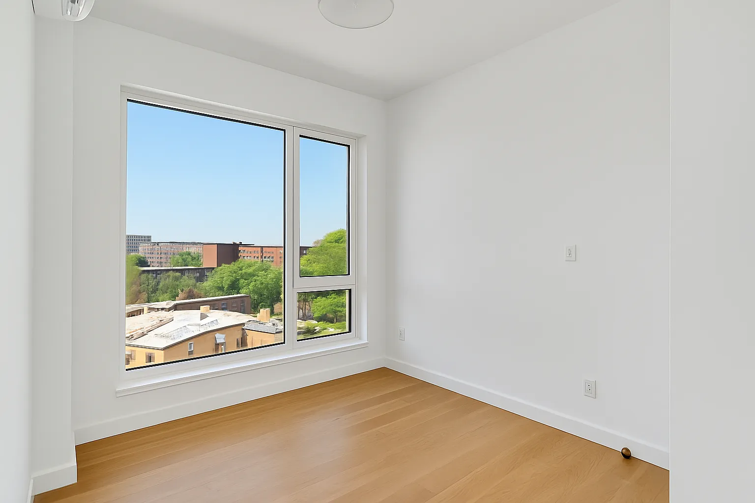11-14 35th Avenue — Photo 4
