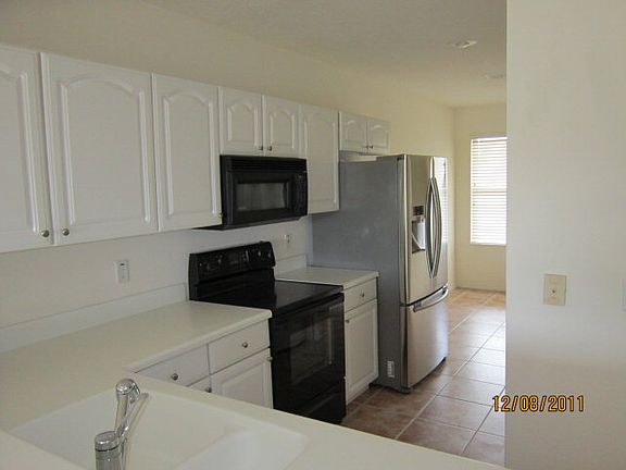 3rd image of 800 Canopy Walk Ln APT 833