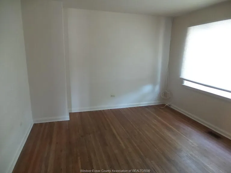 2163 College Ave — Photo 7