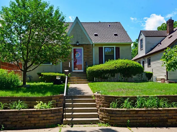 1734 Sherwood Ave, Saint Paul, MN 55106
