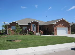 2290 Shadow Ridge Dr, Gering, NE 69341