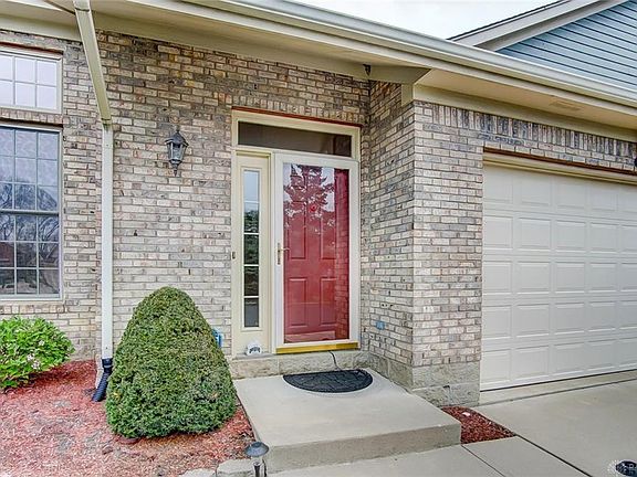 2nd image of 2001 Waterfall Ln