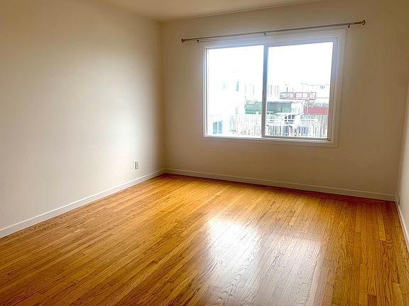 4th image of 3621 Taraval St Unit 2