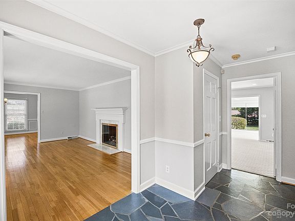 3rd image of 3525 School House Ln