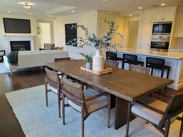 580 Washington St Unit 101, Wellesley, MA 02482