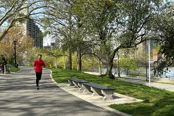 Sold by Daniel Gale Sotheby's International Realty | media 27