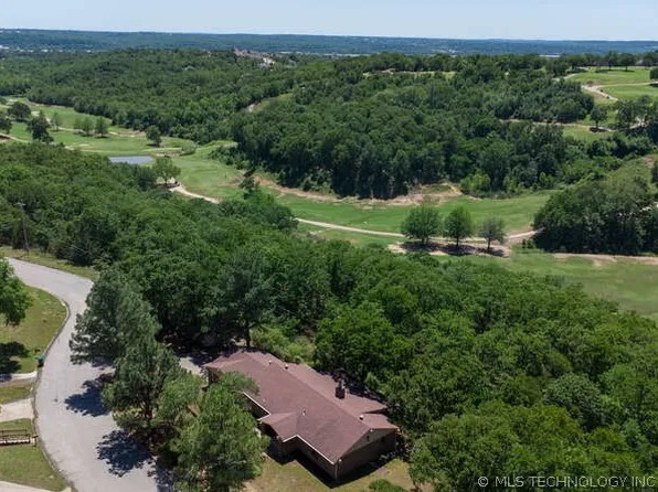 714 Greenview Cir, Sand Springs, OK 74063