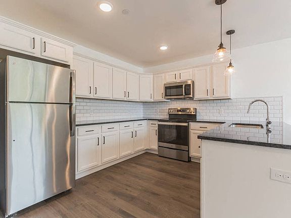 3rd image of 6778 Ridge Ave #302