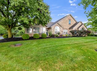 109 Stonegate Dr, Pataskala, OH 43062