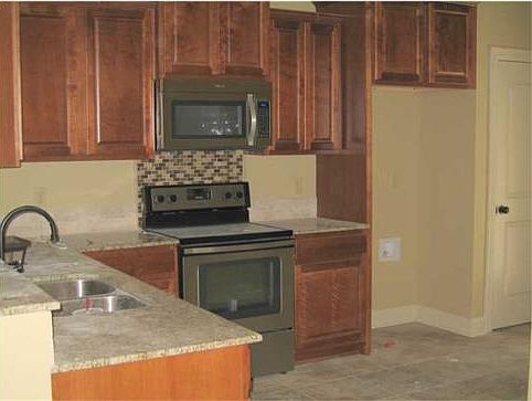 5th image of 101 Newshire Dr