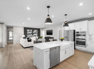 7 Willow Ln, Parsippany, NJ 07054