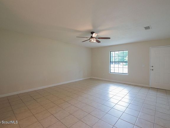 5th image of 114 Laurel Ln