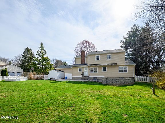 5th image of 821 Middletown Lincroft Road