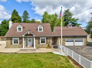 1631 Glenbrook Loop Rd, Riddle, OR 97469