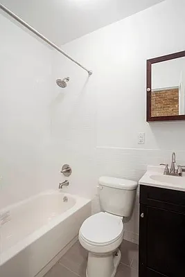 Rented by Town Residential | media 27