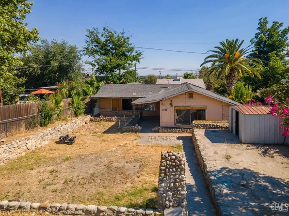 3035 Lake St, Bakersfield, CA 93306
