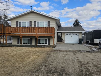 417 2nd Ave NW, Steele, ND, 58482