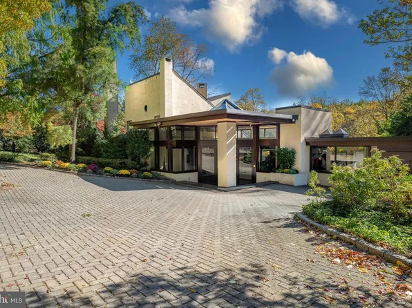 51 Crosby Brown Rd, Gladwyne, PA 19035