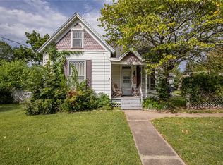 410 NW 4th St, Bentonville, AR 72712