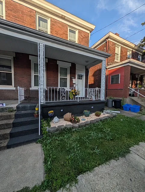 1907 Wayne St
