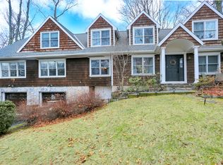 6 Ferris Dr, Old Greenwich, CT 06870