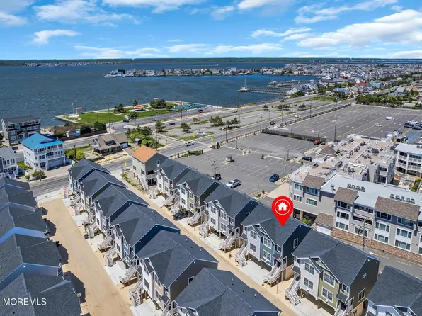 16 Elder St #78, Mantoloking, NJ 08738