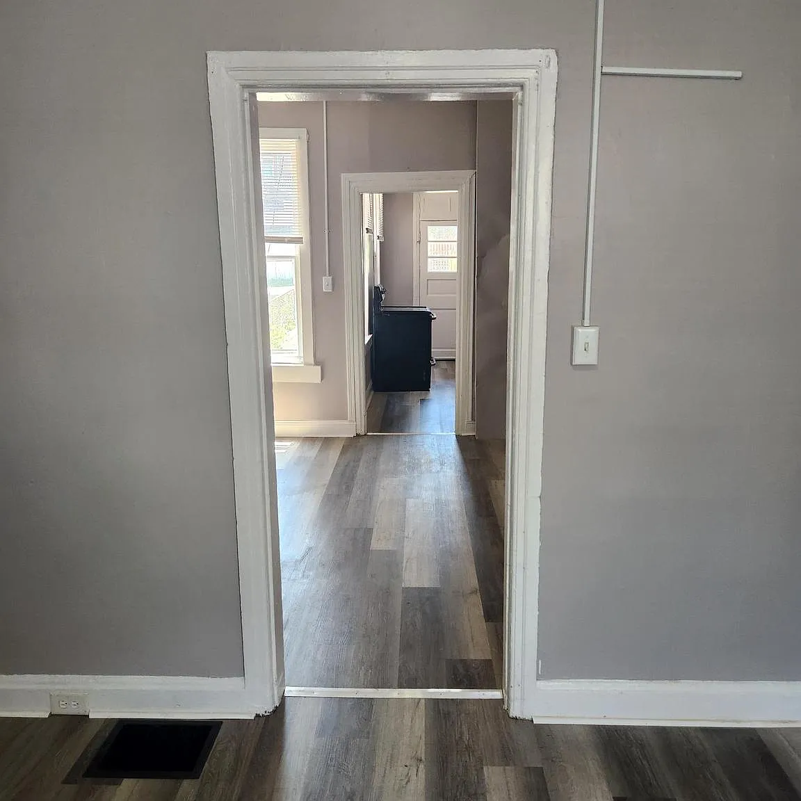 2 bed, 1856 sqft, $1,300 — Photo 1