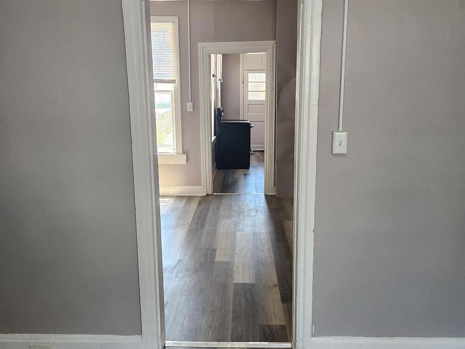 1st image of 625 George St