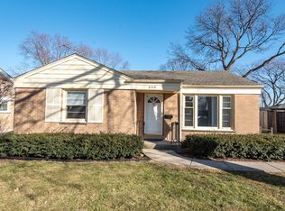 209 N Dryden Pl, Arlington Heights, IL