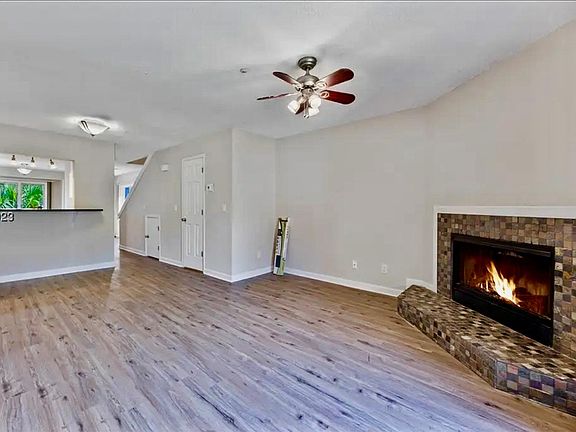 3rd image of 50 Yacht Cove Dr