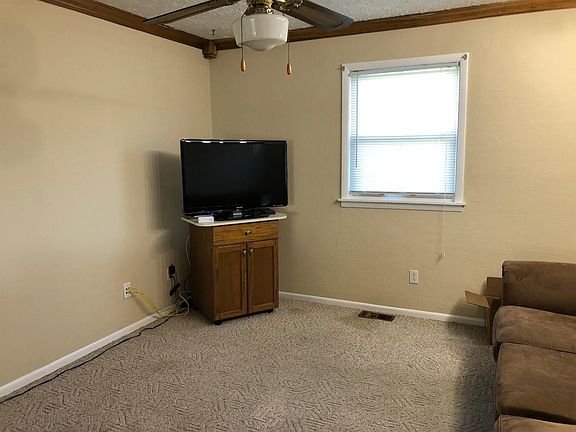 3rd image of 3581 Sundart Dr