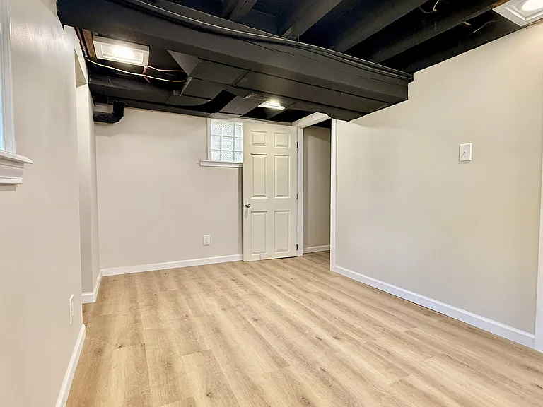 62 21st St NW — Photo 12