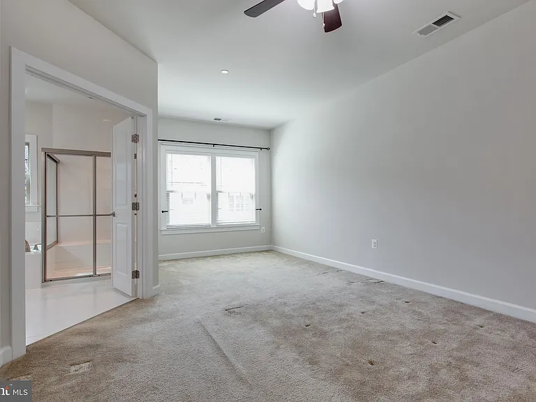 7311 Taylors Hill Ln — Photo 24