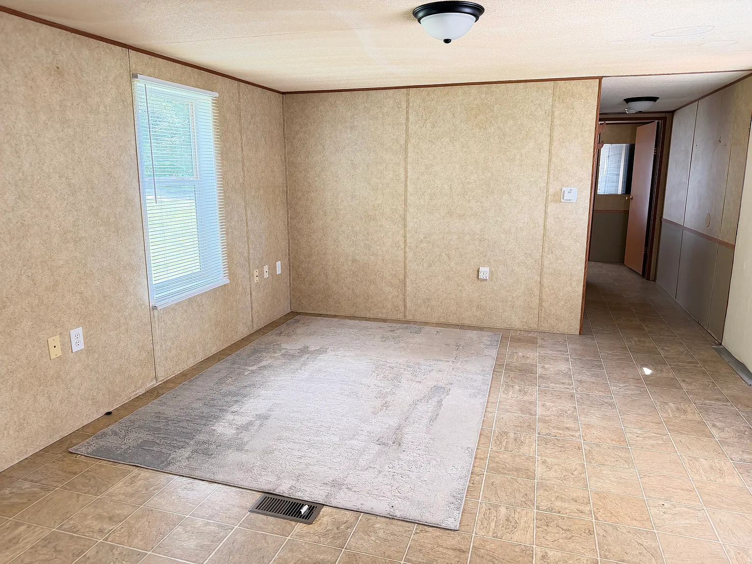 3 bed, $600 — Photo 4