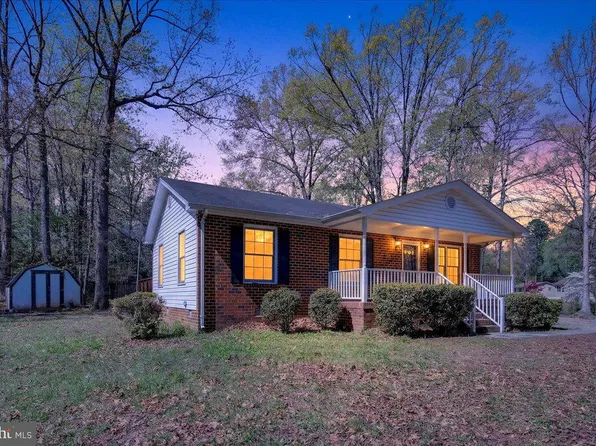 719 Lake Caroline Dr, Ruther Glen, VA 22546
