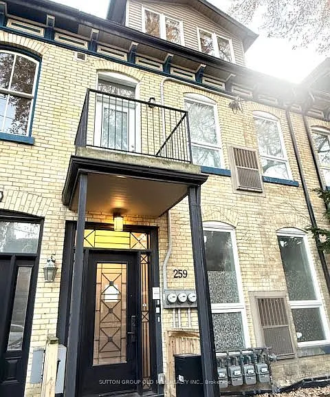 259 Gerrard St E #1A — Photo 1