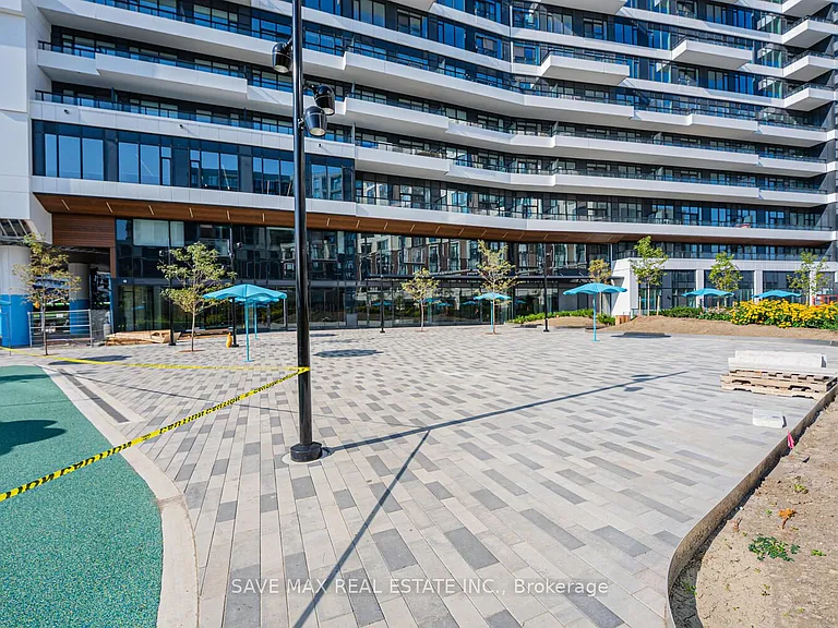 2485 Eglinton Ave W #402 — Photo 49
