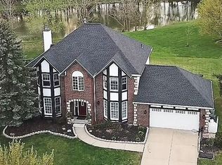 19864 Stoughton Dr, Strongsville, OH 44136