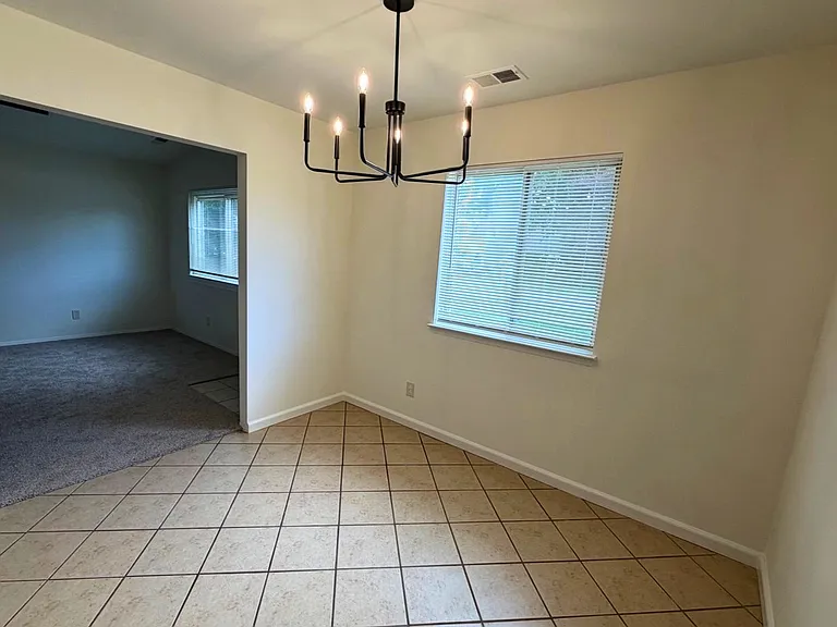 8468 Beatrice — Photo 13