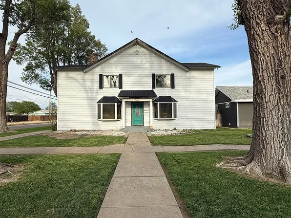 701 S Drake St, Perryton, TX 79070