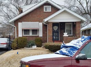 6107 Bircher St, Saint Louis, MO 63120
