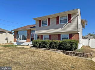 107 Tilford Rd, Somerdale, NJ 08083