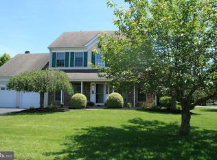 4811 Green Heather Ct, Doylestown, PA 18902