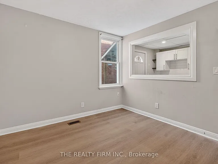 312 Piccadilly St #2 — Photo 4