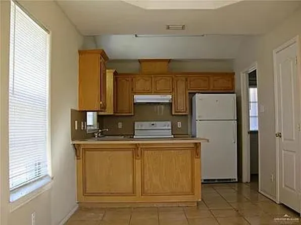 613 La Mancha Dr #2, Edinburg, TX 78541