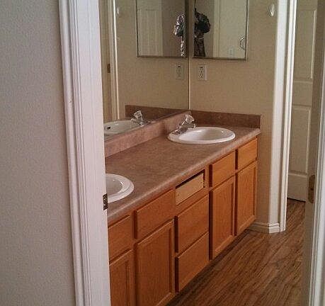 ResizedImage_1395175251147_03192014