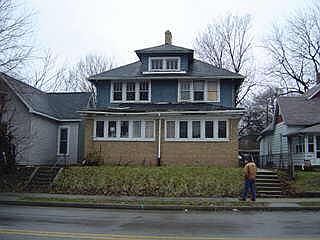 1st image of 4044 N Boulevard Pl