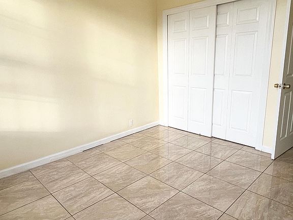 3rd image of 25-25 46th St #3R