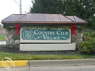 3rd image of 39552 Village Run Dr